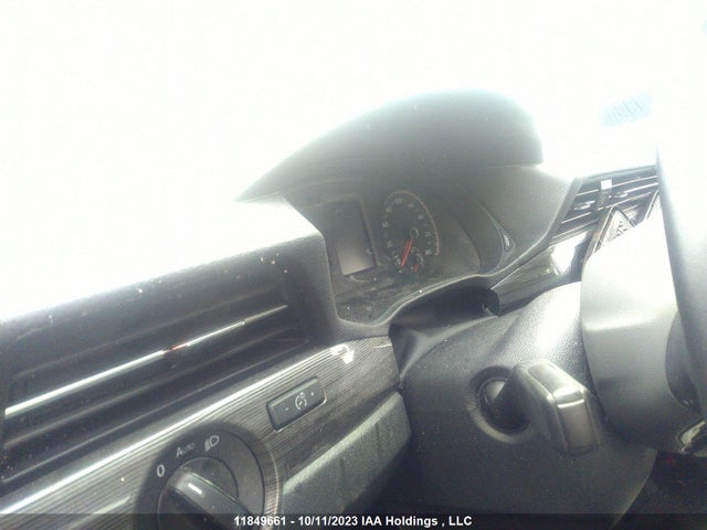1VWUA7A31LC003974 Volkswagen Passat Highline