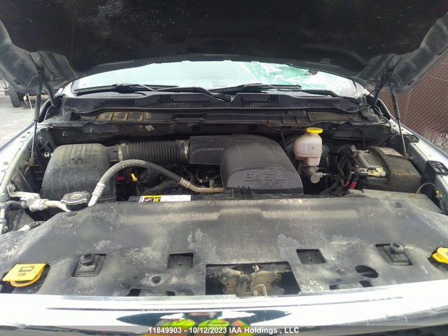 3C6RR7LG8NG352610 RAM 1500 Classic Slt