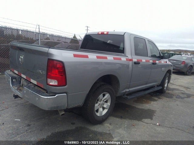 3C6RR7LG8NG352610 RAM 1500 Classic Slt