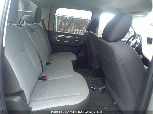 3C6RR7LG8NG352610 RAM 1500 Classic Slt