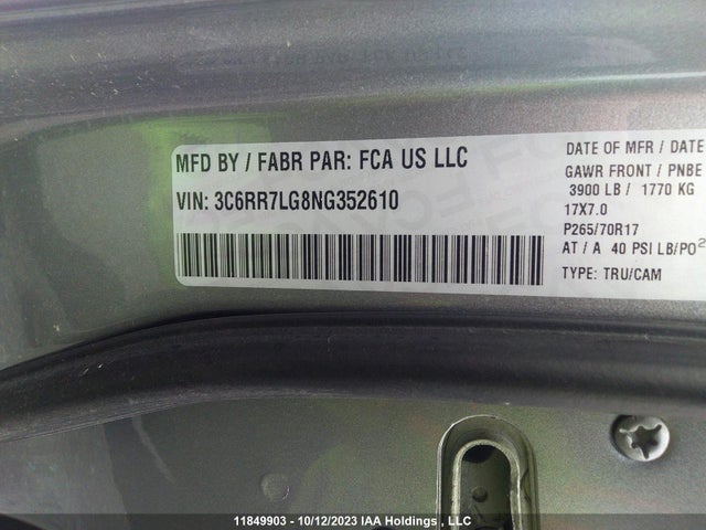 3C6RR7LG8NG352610 RAM 1500 Classic Slt