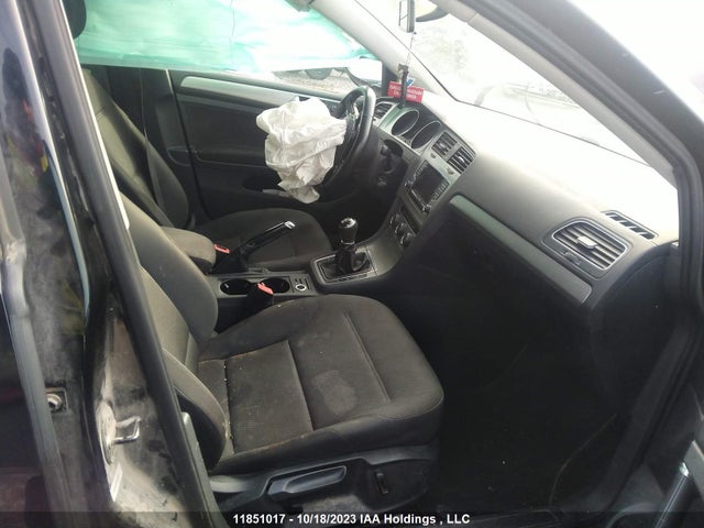 3VW117AU1FM095585 Volkswagen Golf Trendline/highline
