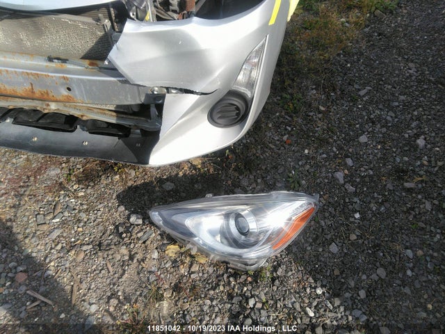 Toyota PRIUS C 2015 JTDKDTB36F1099545 Image 12