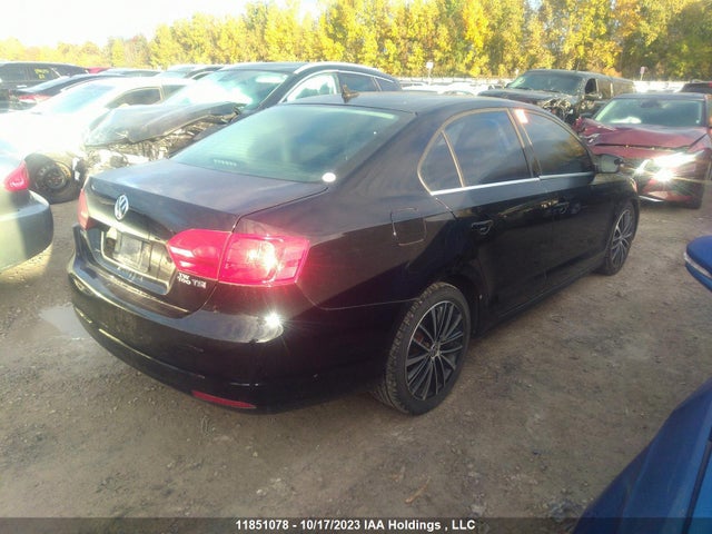 3VWL07AJ3EM244272 Volkswagen Jetta Sedan Highline