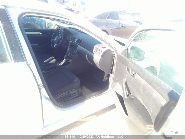 1VWAS7A37FC036658 Volkswagen Passat Trendline