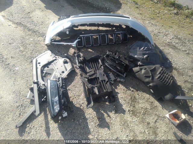 1C4RJKAG2P8866208 Jeep Grand Cherokee L Laredo