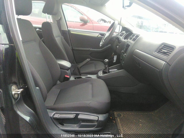 3VW167AJ4GM275264 Volkswagen Jetta