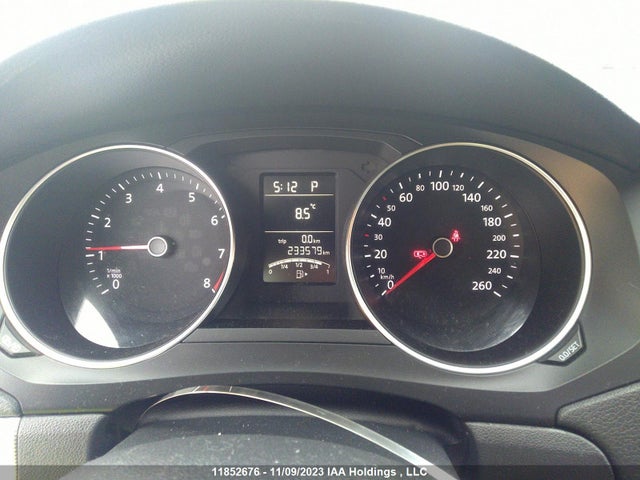3VWD07AJ4FM339333 Volkswagen Jetta Sedan Comfortline/trendline+