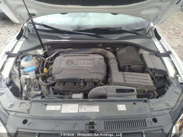 1VWCS7A3XEC089443 Volkswagen Passat Highline