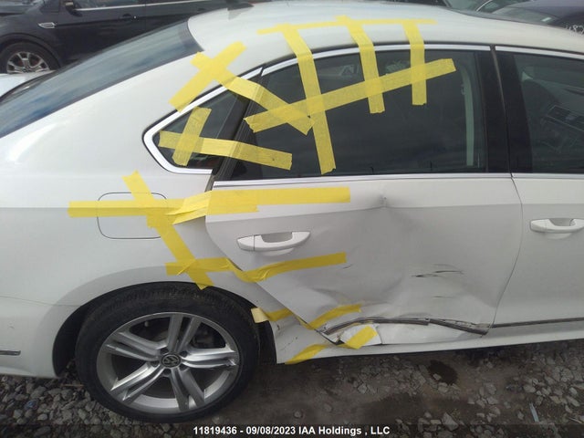 1VWCS7A3XEC089443 Volkswagen Passat Highline