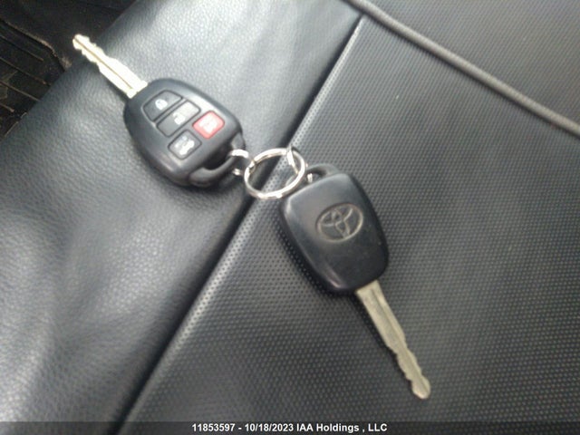 Toyota COROLLA CE/S/LE 2016 2T1BURHE6GC621244 Image 11
