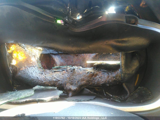 JA4AT3AA1JZ618682 Mitsubishi Eclipse Cross Es