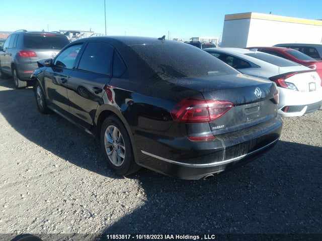 Volkswagen Passat Trendline+ 2018 1VWAA7A32JC017267 Image 3