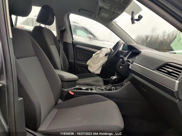 3VWCB7BUXLM010811 Volkswagen Jetta Comfortline