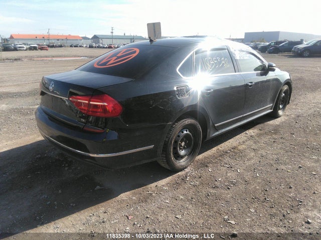1VWCS7A32GC063146 Volkswagen Passat Highline