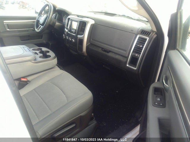 1C6RR7TT2KS619175 RAM 1500 Classic Slt