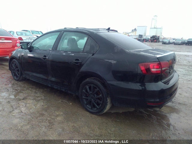 3VWD67AJ2GM306489 Volkswagen Jetta Sedan Comfortline
