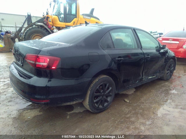 3VWD67AJ2GM306489 Volkswagen Jetta Sedan Comfortline