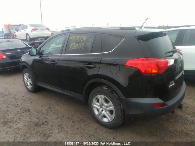 Toyota RAV4 LE 2015 2T3BFREV7FW364999 Image 3