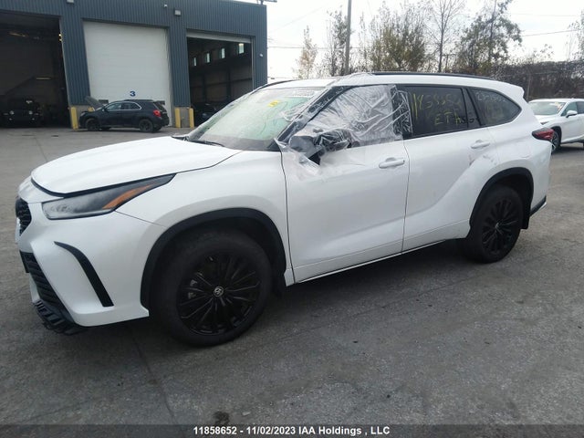 Toyota HIGHLANDER 2023 5TDKDRBH3PS015412 Image 2