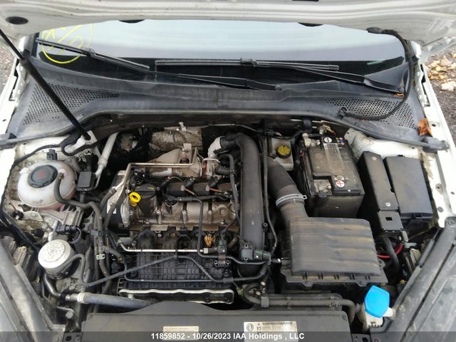 3VWG57AU0LM005479 Volkswagen Golf Comfortline/highline