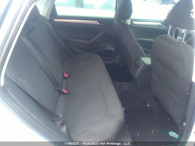 1VWAN7A36EC003706 Volkswagen Passat Trendline