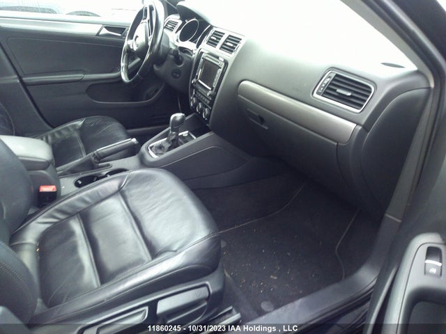 3VWLA7AJ2FM279819 Volkswagen Jetta Sedan Highline