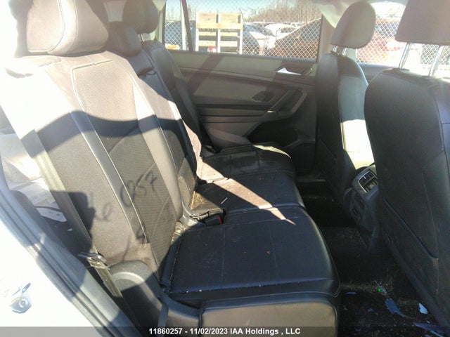 3VV2B7AX9JM012137 Volkswagen Tiguan Comfortline