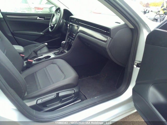 1VWBA7A3XMC013895 Volkswagen Passat Highline