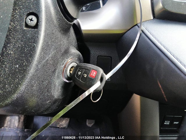 Toyota RAV4 LE 2015 2T3ZFREV6FW225008 Image 11