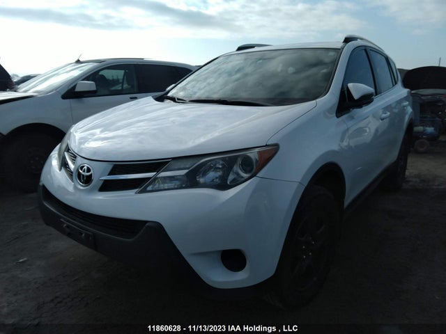 Toyota RAV4 LE 2015 2T3ZFREV6FW225008 Image 2