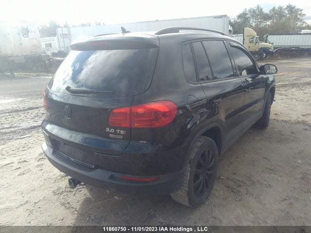 WVGNV7AX7HK040602 Volkswagen Tiguan Wolfsburg Edition