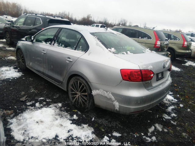 3VWLL7AJ2EM337176 Volkswagen Jetta Sedan Highline