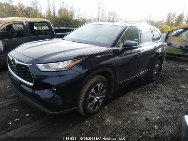 Toyota Highlander Xle 2022 5TDGZRBH9NS253396 Image 2