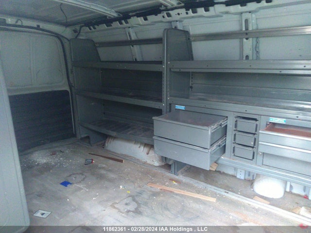Chevrolet EXPRESS CARGO VAN 2016 1GCWGAFF7G1147329 Image 8