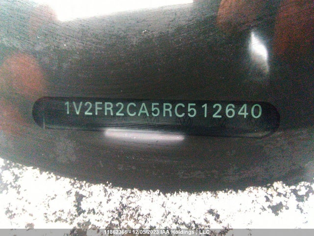 1V2FR2CA5RC512640 Volkswagen Atlas Execline