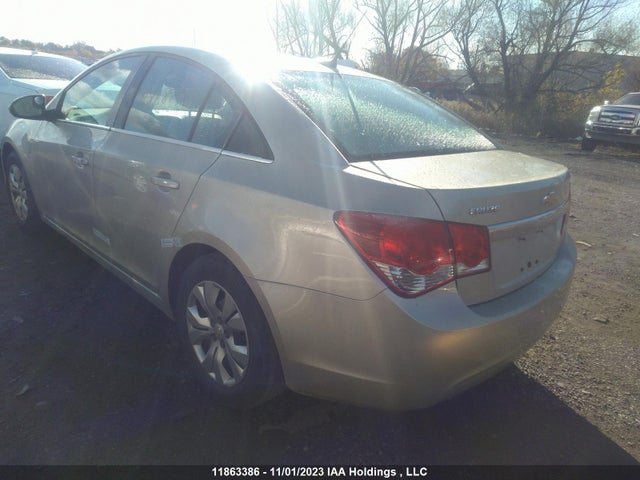 Chevrolet Cruze 2014 1G1PC5SB2E7294185 Image 3