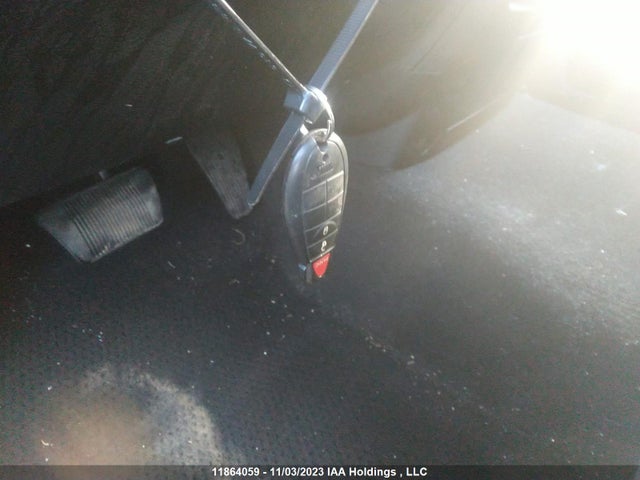 1C6RR7FG5JS235100 RAM 1500 St