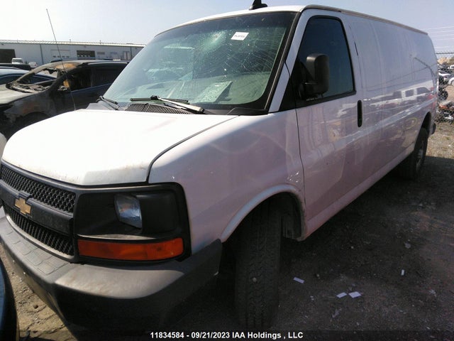 Chevrolet EXPRESS CARGO VAN 2016 1GCWGBFF2G1130315 Image 2