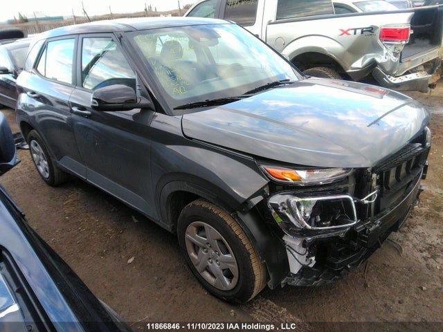 Hyundai Venue Essential With Two-tone 2023 KMHRB8A3XPU255746 главное изображение
