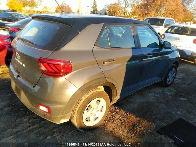 Hyundai Venue Essential With Two-tone 2023 KMHRB8A3XPU255746 Image 4