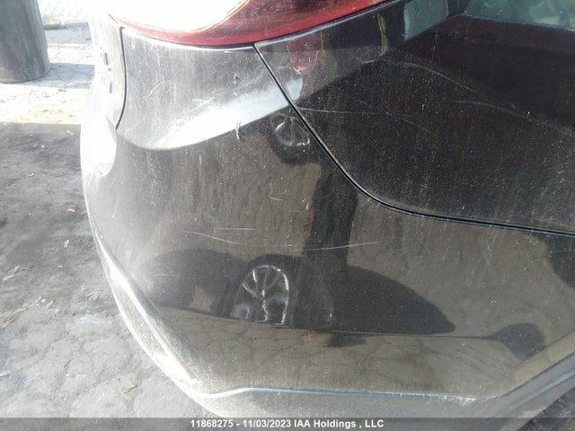 11868275 :رقم المزاد ، KM8SNDHF9HU235815 vin ، 2017 Hyundai Santa Fe Se/limited مزاد بيع