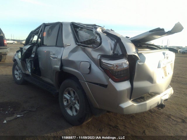 Toyota 4RUNNER 2018 JTEBU5JR5J5535543 Image 3