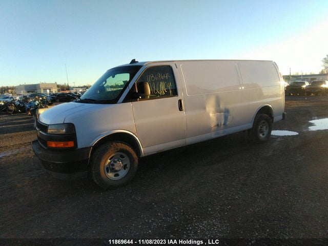 Chevrolet EXPRESS CARGO VAN 2022 1GCWGBFP4N1139202 Image 2