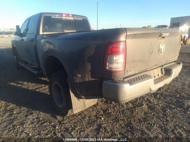 3C63RRHL0KG696158 RAM 3500 Big Horn