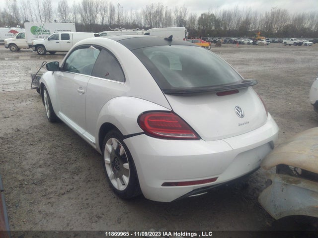 Volkswagen Beetle Wolfsburg Edition 2019 3VWJD7AT9KM715351 Image 3