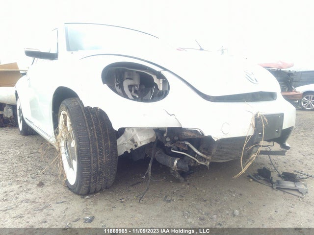 Volkswagen Beetle Wolfsburg Edition 2019 3VWJD7AT9KM715351 Image 6