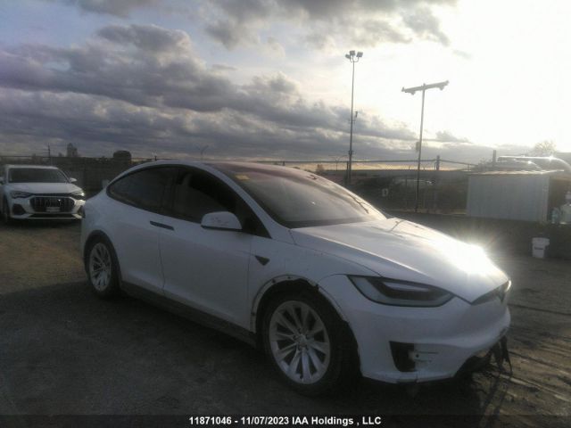 Продаж на аукціоні авто 2017 Tesla Model X 90d/75d/100d, vin: 5YJXCBE2XHF042037, номер лоту: 11871046