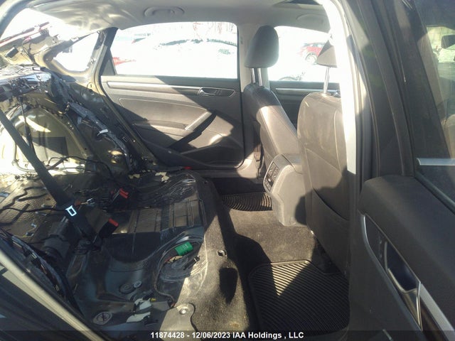 1VWBT7A34HC051896 Volkswagen PASSAT SE