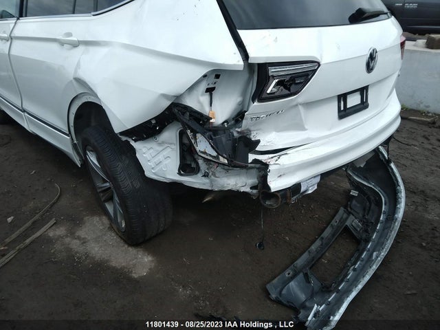 3VV4B7AX7JM214032 Volkswagen Tiguan Highline